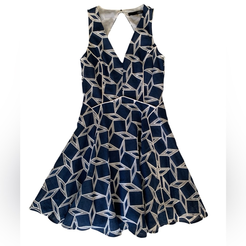 Sugarlips Dress Women’s Size XS Blue White Fit & Flare Mini Cut Out Back Lined